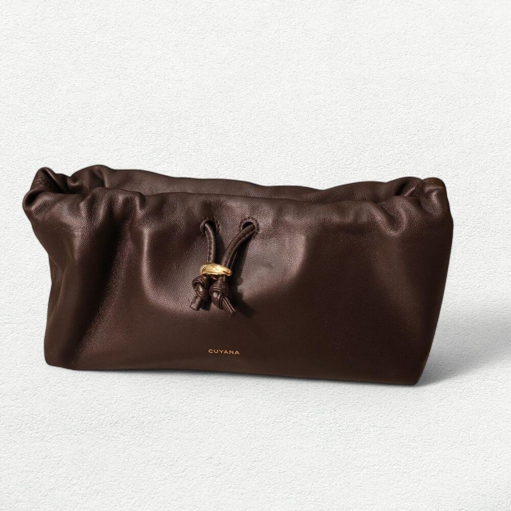Cuyana Mini Dia Bag in Mocha Brown - Picture 3 of 8